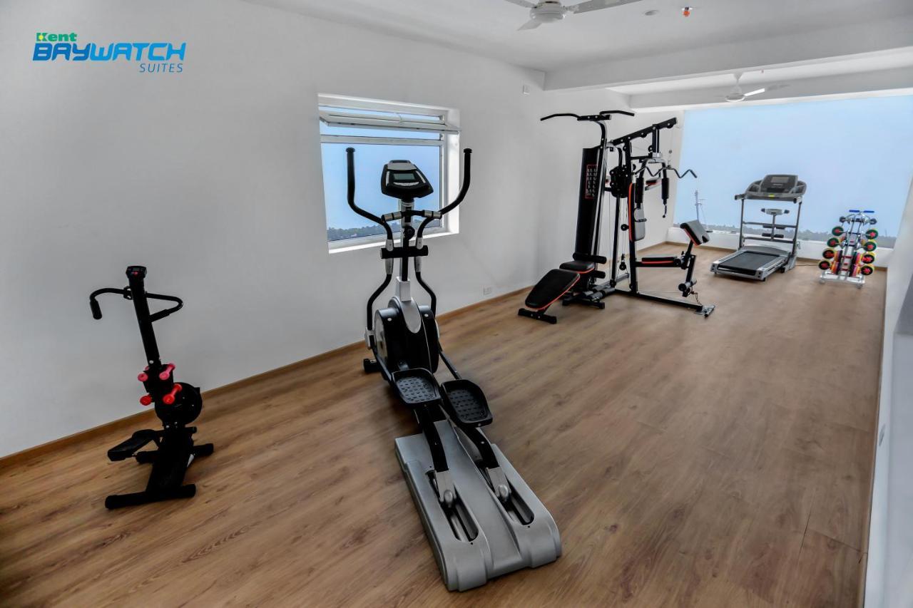 Kent Baywatch Suites Kochi Bagian luar foto