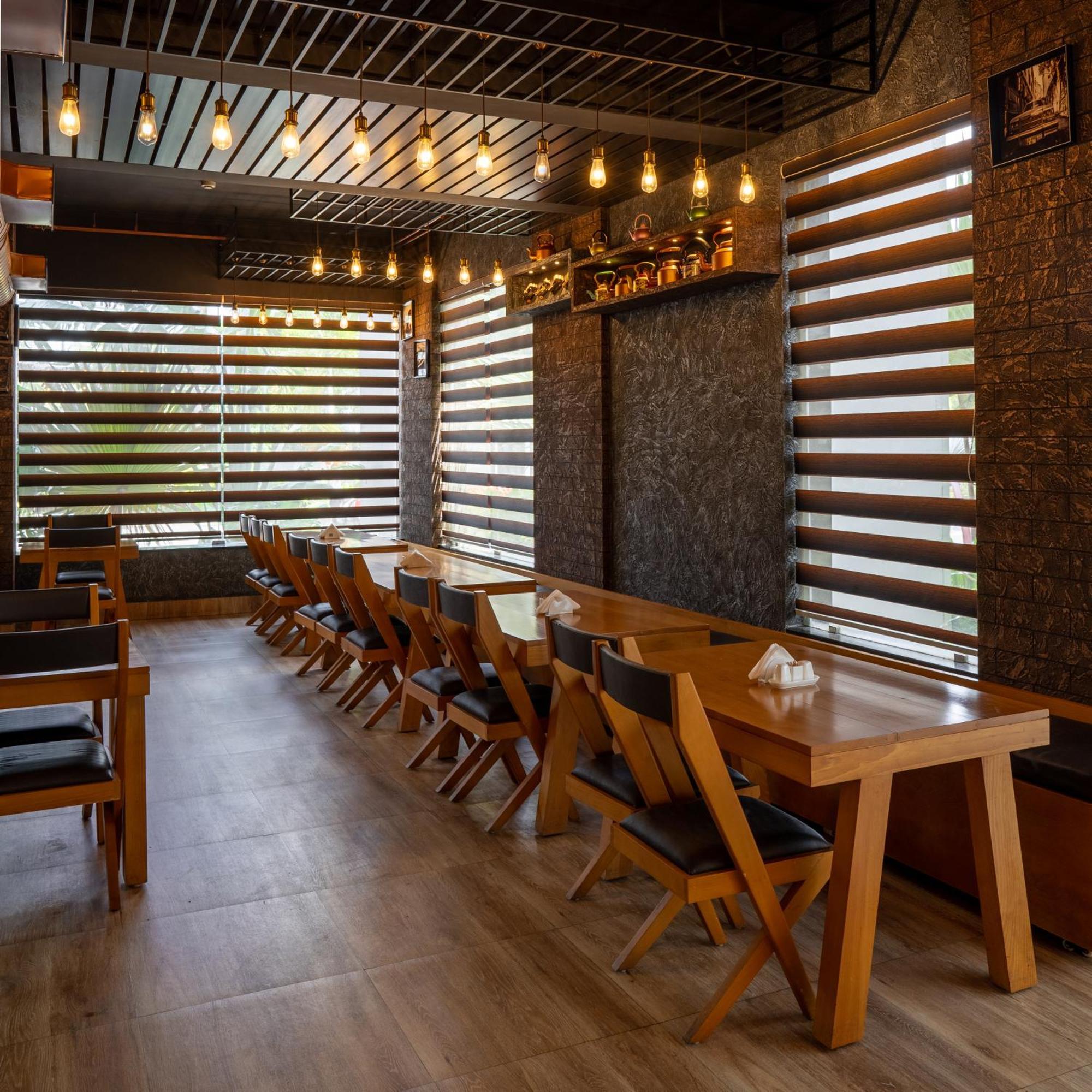 Kent Baywatch Suites Kochi Bagian luar foto